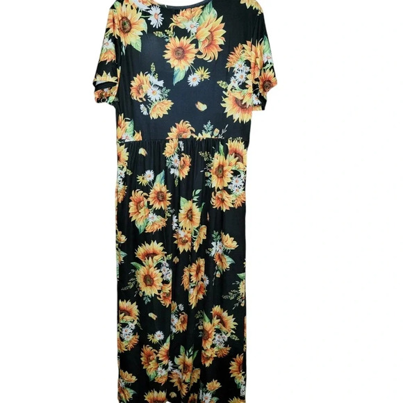 Plus size maxi dress - Picture 2 of 2
